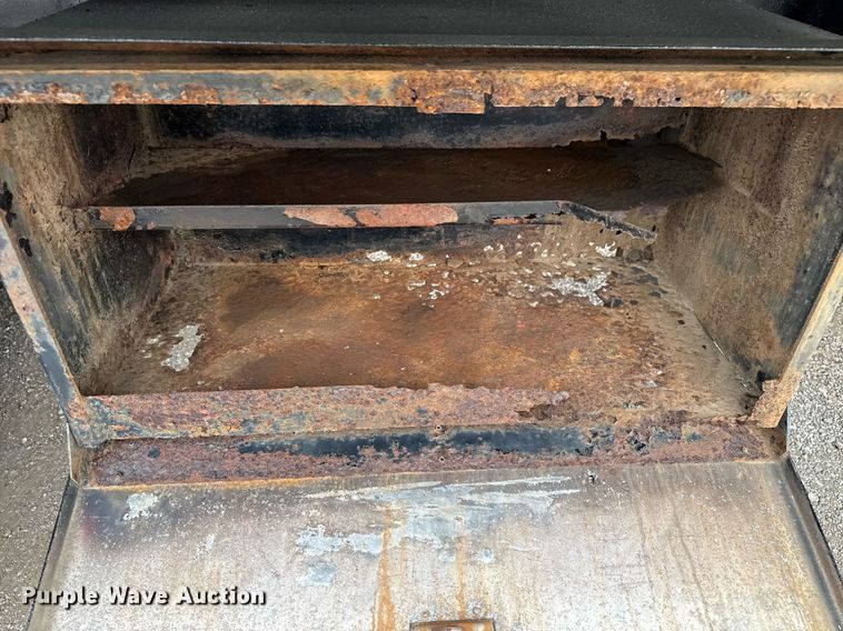 image for item EG5783 1987 International F-2574 tow truck