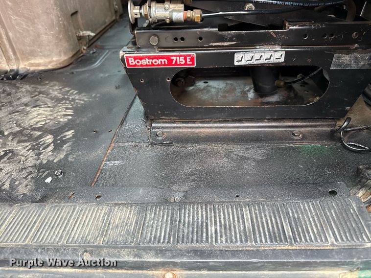 image for item EG5783 1987 International F-2574 tow truck