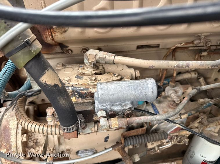 image for item EG5783 1987 International F-2574 tow truck