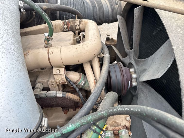 image for item EG5783 1987 International F-2574 tow truck