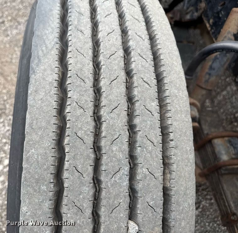 image for item EG5783 1987 International F-2574 tow truck