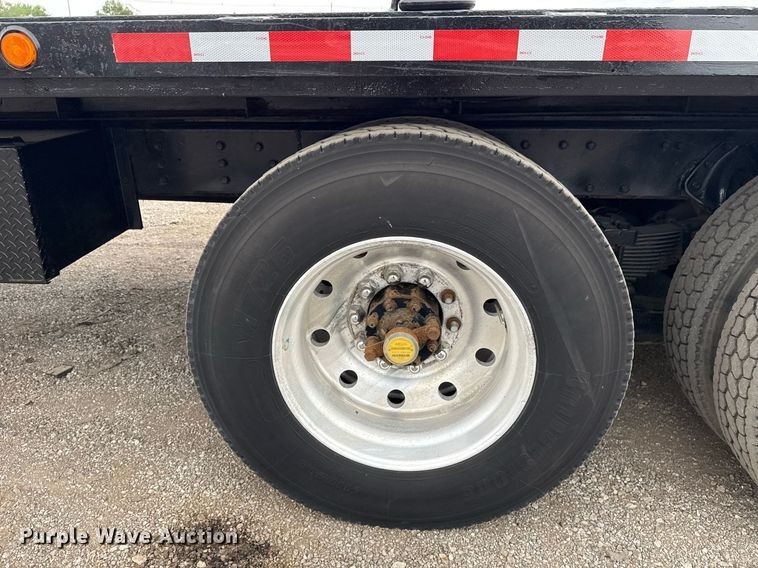 image for item EG5783 1987 International F-2574 tow truck