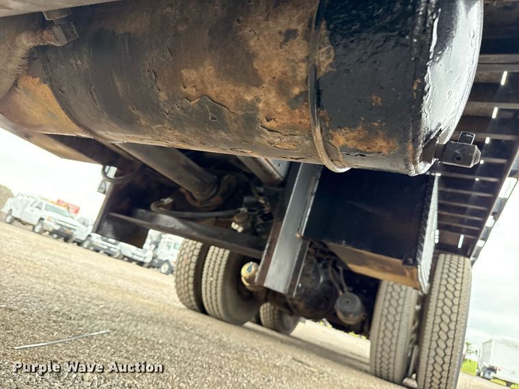 image for item EG5783 1987 International F-2574 tow truck