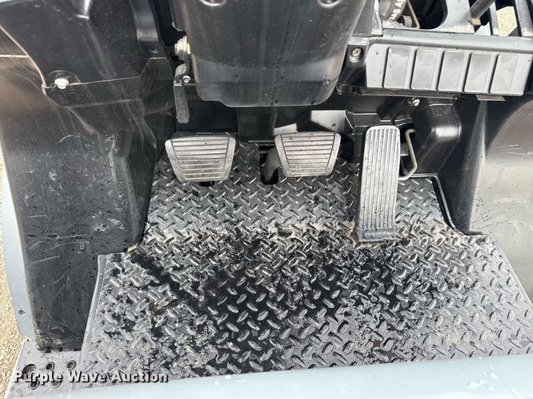 image for item EG5794 2006 Nissan 50 forklift