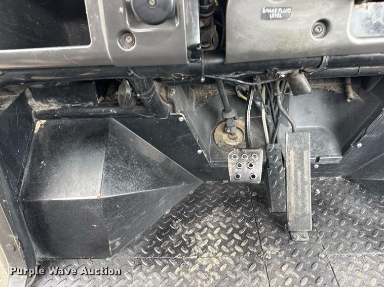 image for item EG5801 2007 Kawasaki Mule 3010 utility vehicle