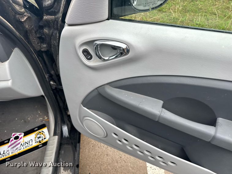 image for item EG6398 2006 Chrysler PT Cruiser Touring Edition 