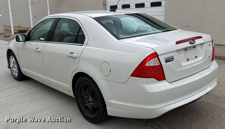 image for item EG6403 2010 Ford Fusion SE  