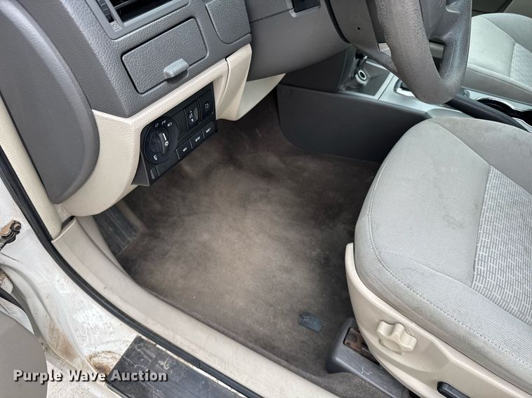 image for item EG6403 2010 Ford Fusion SE  