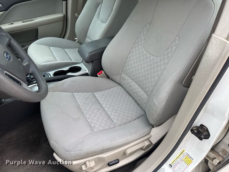 image for item EG6403 2010 Ford Fusion SE  