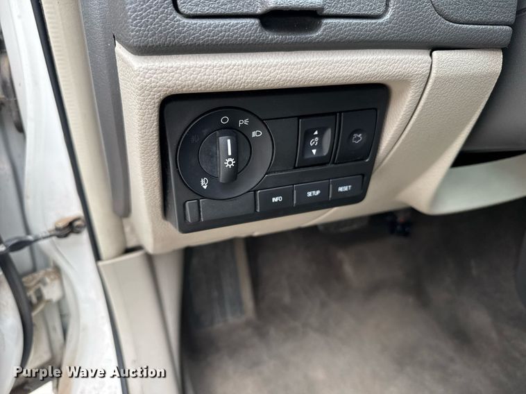 image for item EG6403 2010 Ford Fusion SE  