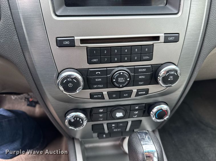 image for item EG6403 2010 Ford Fusion SE  