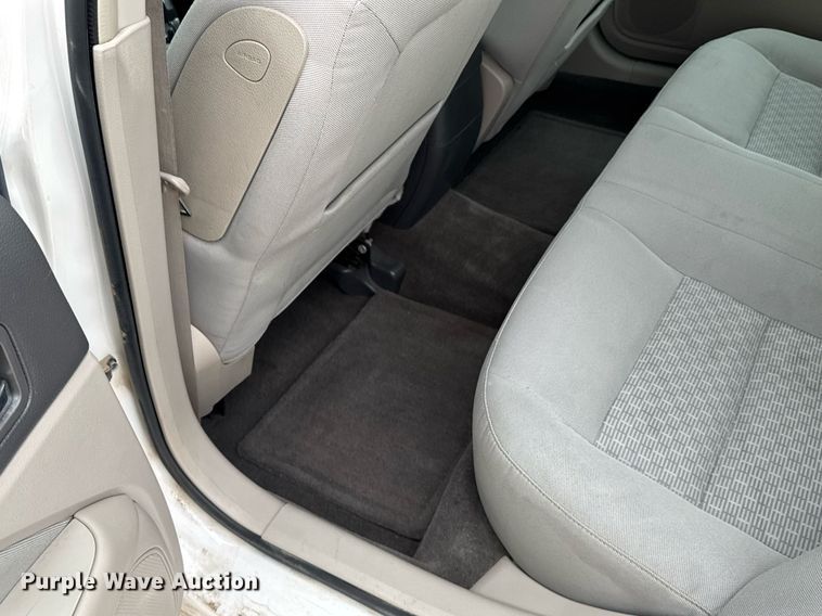 image for item EG6403 2010 Ford Fusion SE  