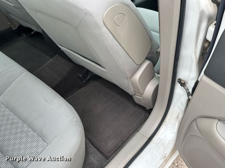 image for item EG6403 2010 Ford Fusion SE  