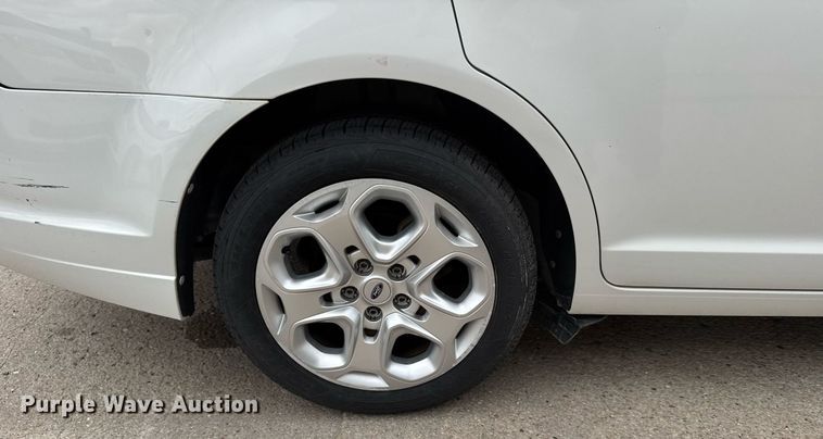 image for item EG6403 2010 Ford Fusion SE  