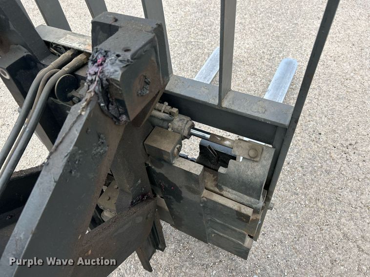 image for item EG7668 1995 Crown RR3510-35 order picker