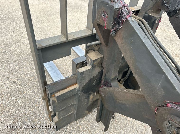 image for item EG7668 1995 Crown RR3510-35 order picker