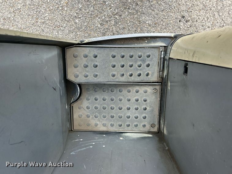 image for item EG7668 1995 Crown RR3510-35 order picker