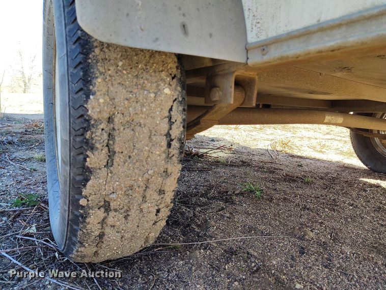 image for item EH0277 2010 Pace American JT58SA enclosed cargo trailer