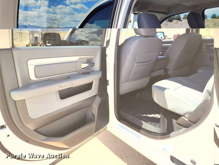 image for item EH0279 2019 Dodge Ram 1500 Crew Cab pickup truck