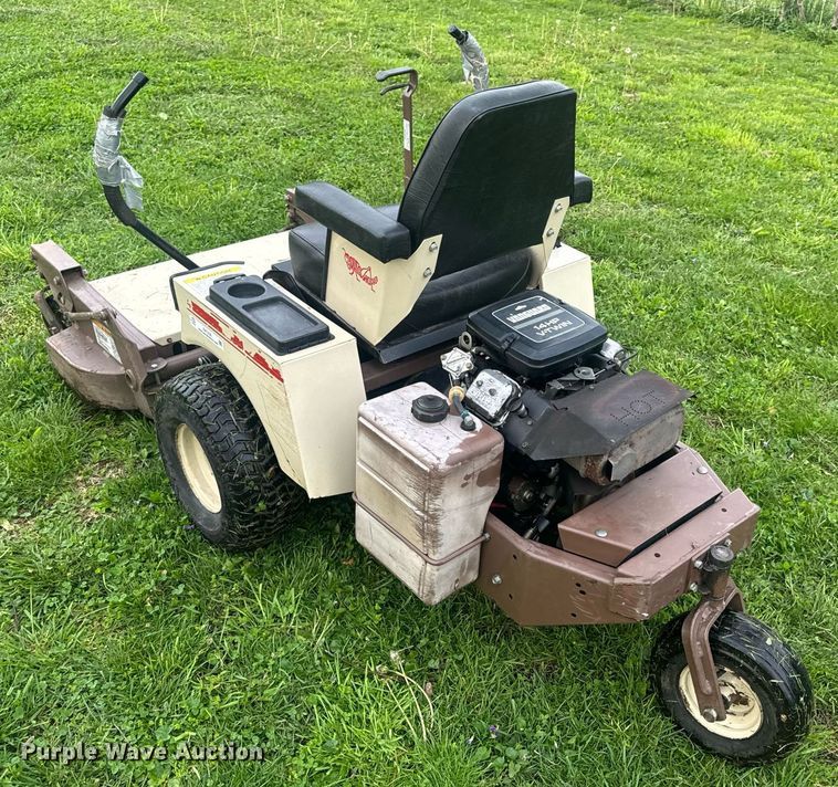 image for item EH7436 Grasshopper 614 ZTR lawn mower