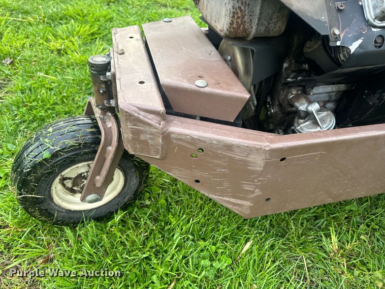 image for item EH7436 Grasshopper 614 ZTR lawn mower