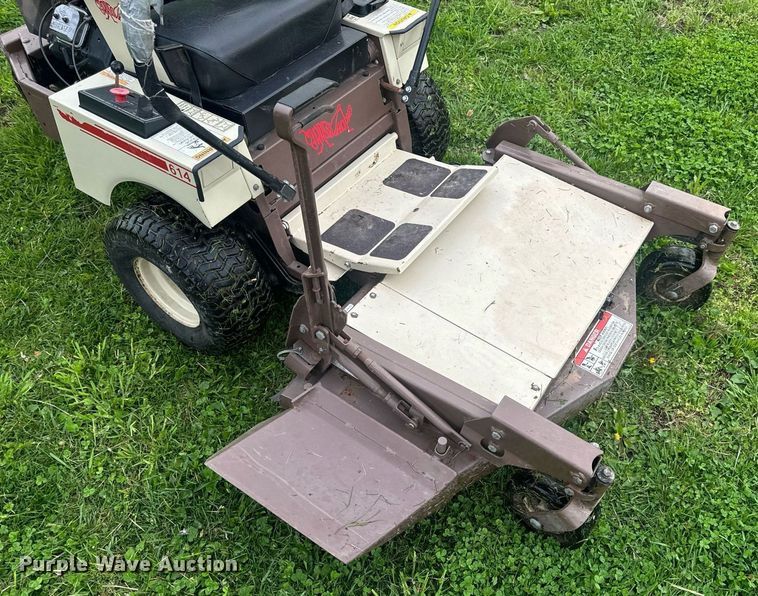 image for item EH7436 Grasshopper 614 ZTR lawn mower