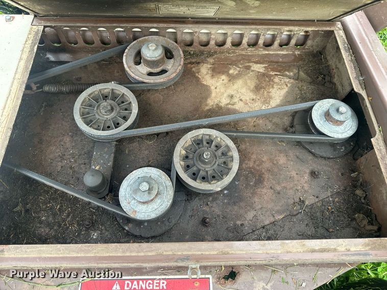 image for item EH7436 Grasshopper 614 ZTR lawn mower