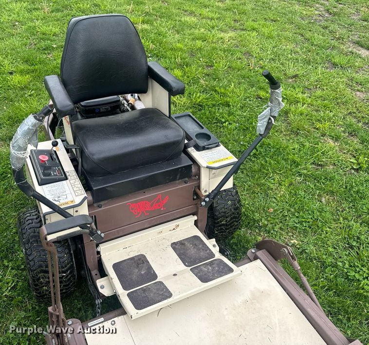 image for item EH7436 Grasshopper 614 ZTR lawn mower