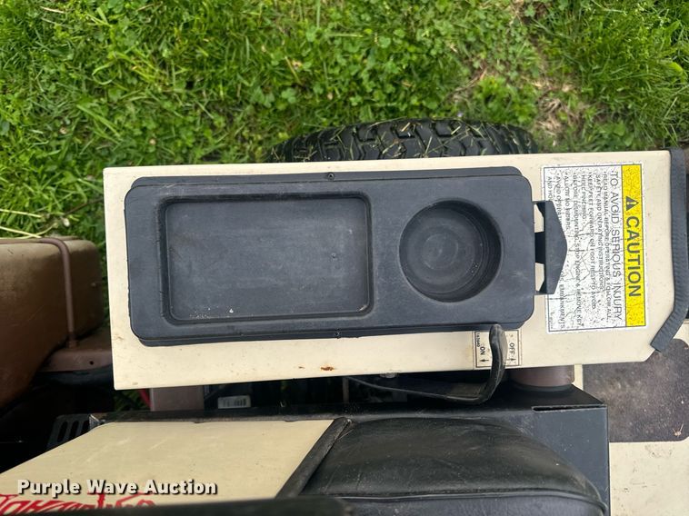 image for item EH7436 Grasshopper 614 ZTR lawn mower