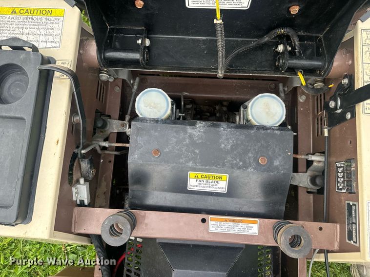 image for item EH7436 Grasshopper 614 ZTR lawn mower