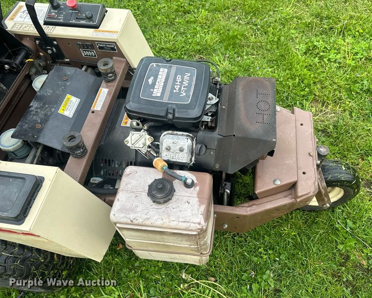 image for item EH7436 Grasshopper 614 ZTR lawn mower