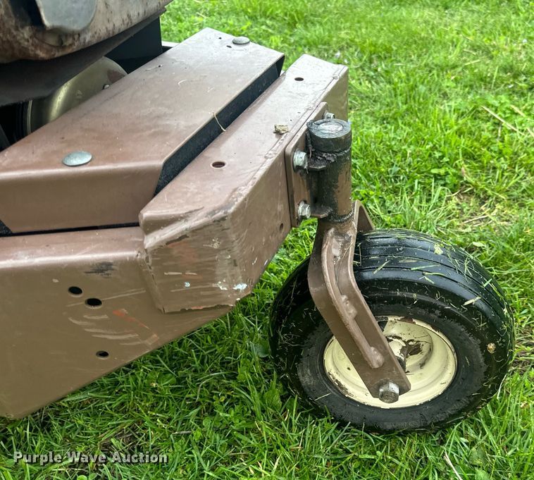 image for item EH7436 Grasshopper 614 ZTR lawn mower