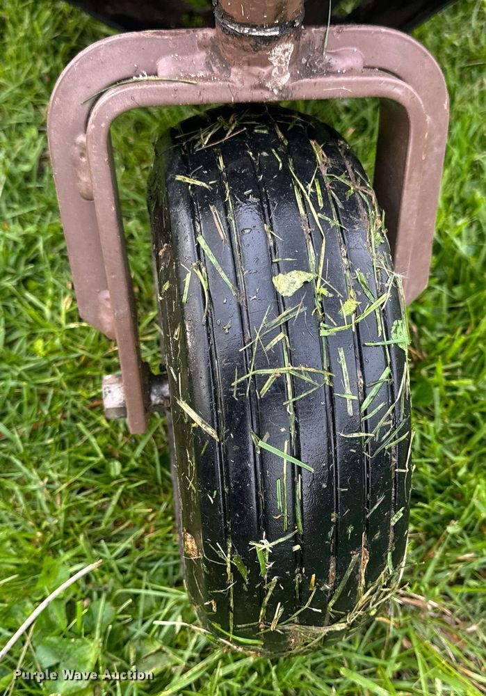 image for item EH7436 Grasshopper 614 ZTR lawn mower