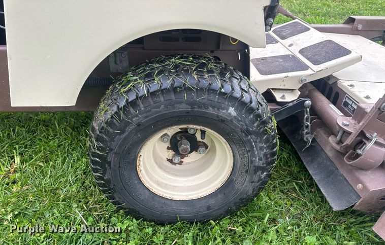 image for item EH7436 Grasshopper 614 ZTR lawn mower