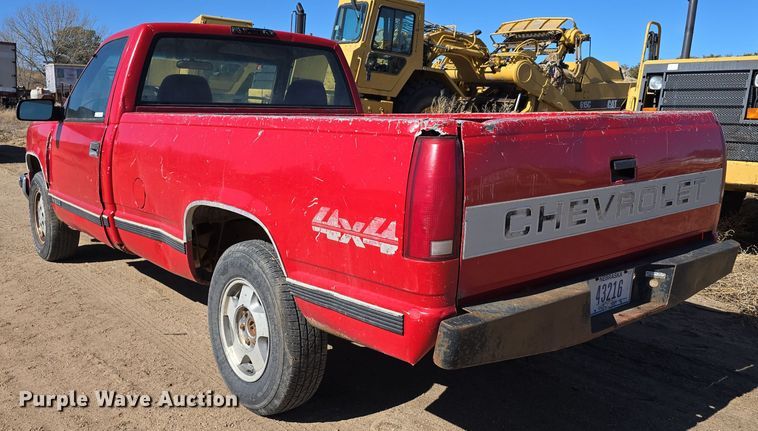 image for item EH8658 1995 Chevrolet K1500 pickup truck