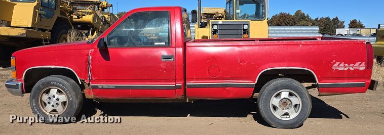 image for item EH8658 1995 Chevrolet K1500 pickup truck
