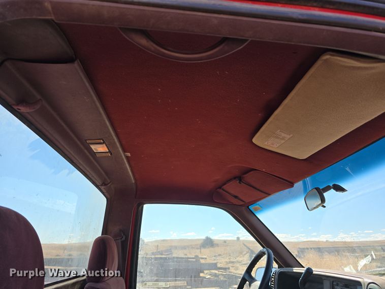 image for item EH8658 1995 Chevrolet K1500 pickup truck