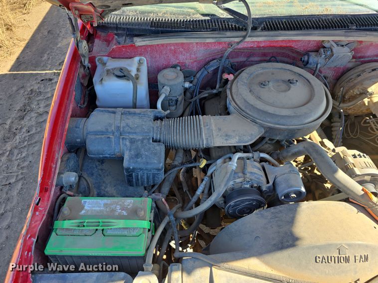 image for item EH8658 1995 Chevrolet K1500 pickup truck