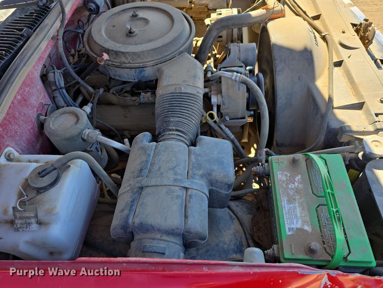 image for item EH8658 1995 Chevrolet K1500 pickup truck