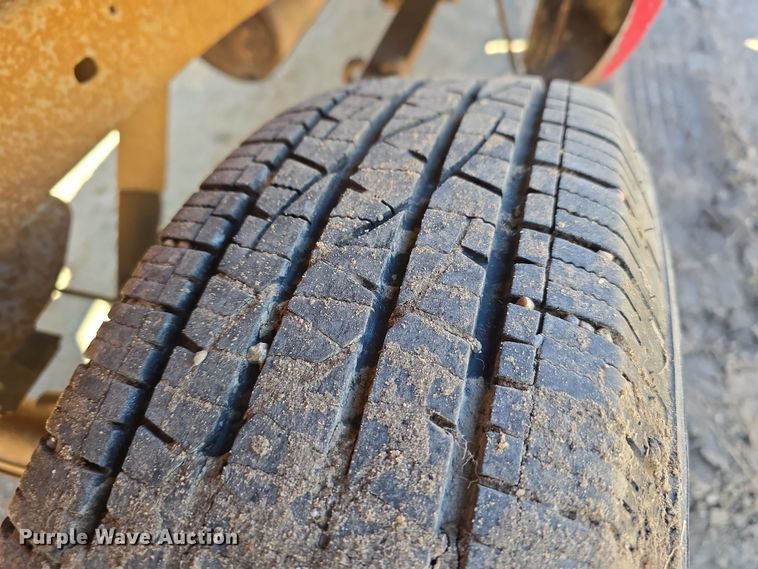 image for item EH8658 1995 Chevrolet K1500 pickup truck