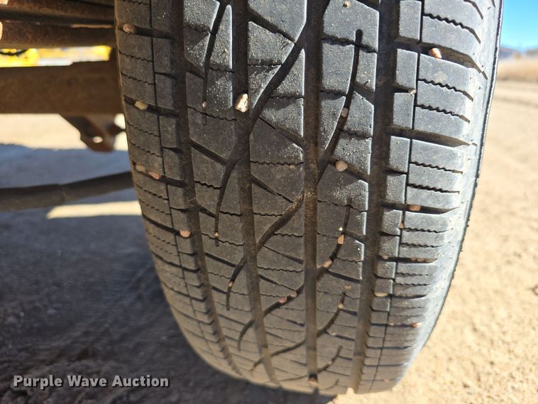 image for item EH8658 1995 Chevrolet K1500 pickup truck