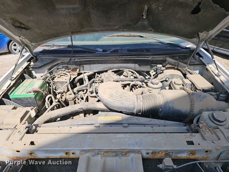 image for item EH8876 1999 Ford Expedition Eddie Bauer SUV