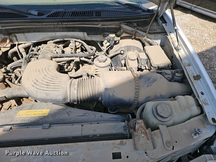 image for item EH8876 1999 Ford Expedition Eddie Bauer SUV