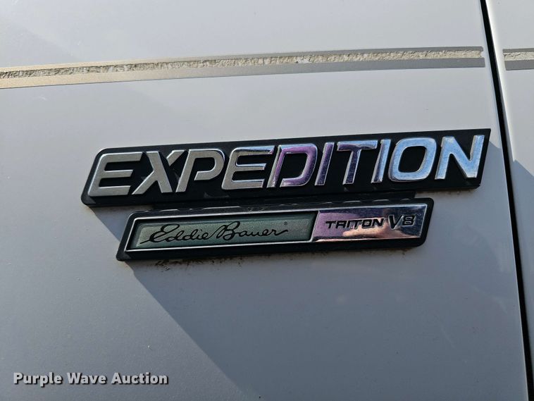 image for item EH8876 1999 Ford Expedition Eddie Bauer SUV