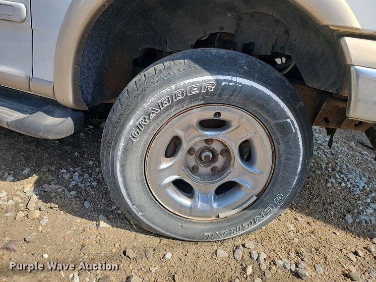 image for item EH8876 1999 Ford Expedition Eddie Bauer SUV