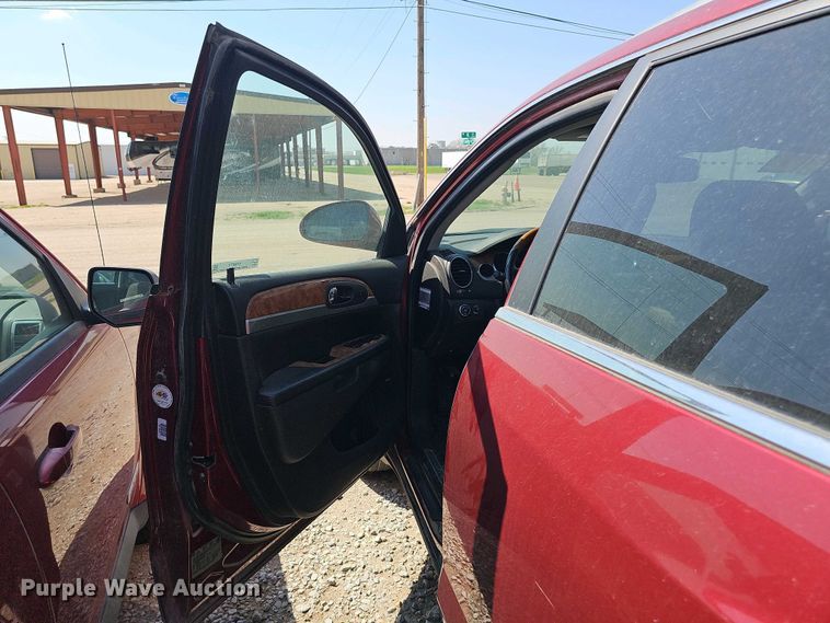 image for item EH8879 2010 Buick Enclave CXL SUV