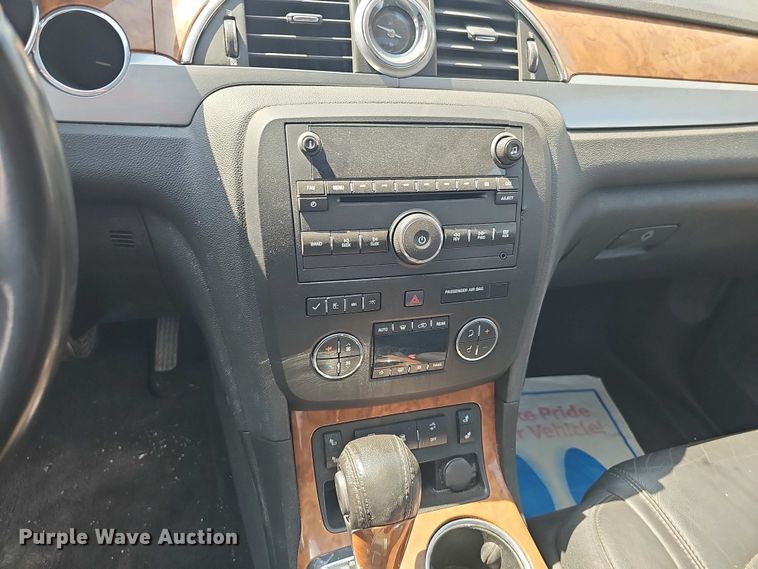 image for item EH8879 2010 Buick Enclave CXL SUV