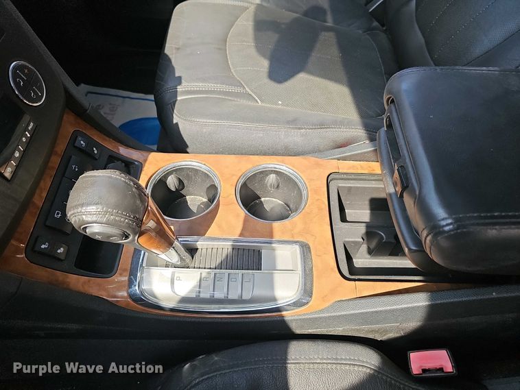 image for item EH8879 2010 Buick Enclave CXL SUV