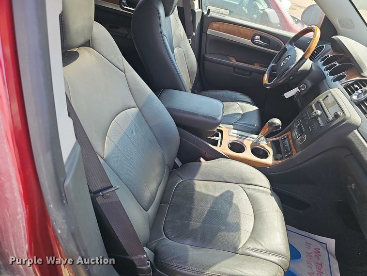 image for item EH8879 2010 Buick Enclave CXL SUV