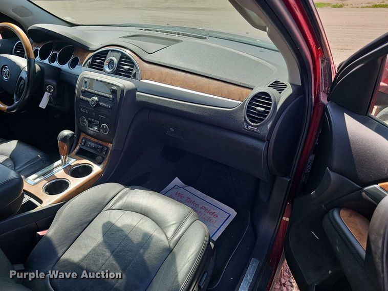 image for item EH8879 2010 Buick Enclave CXL SUV